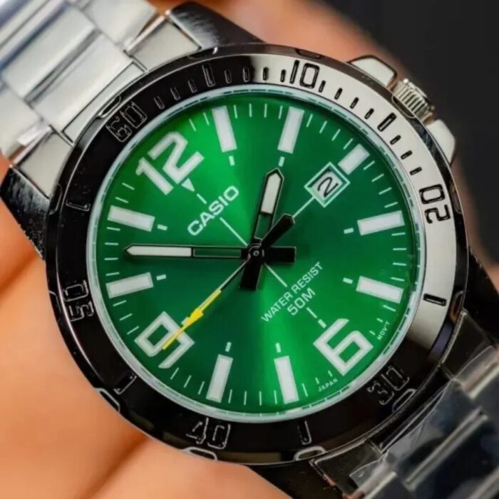 Casio Homme MTP-VD01D-3E1 Acier Inoxydable Cadran Vert Menthe MTP-VD01D-3E1 https://aiguilledeluxe.com original Algerie DZ