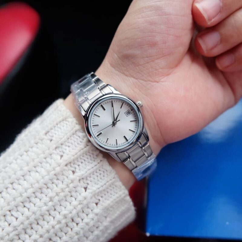 Casio Femme LTP-V002D-7A Acier Inoxydable Cadran Blanc LTP-V002D-7A https://aiguilledeluxe.com original Algerie DZ