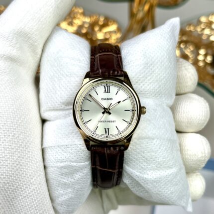 Casio Femme LTP-V005GL-9B Bracelet Cuir Cadran Doré LTP-V005GL-9B https://aiguilledeluxe.com original Algerie DZ