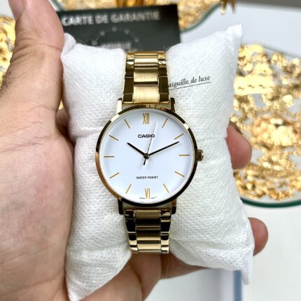 Casio Femme Montre Analogique LTP-VT01G-7B Élégance Dorée Design Raffiné LTP-VT01G-7B https://aiguilledeluxe.com original Algerie DZ