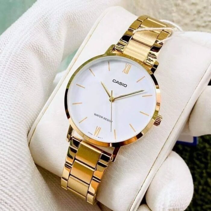 Casio Femme Montre Analogique LTP-VT01G-7B Élégance Dorée Design Raffiné LTP-VT01G-7B https://aiguilledeluxe.com original Algerie DZ
