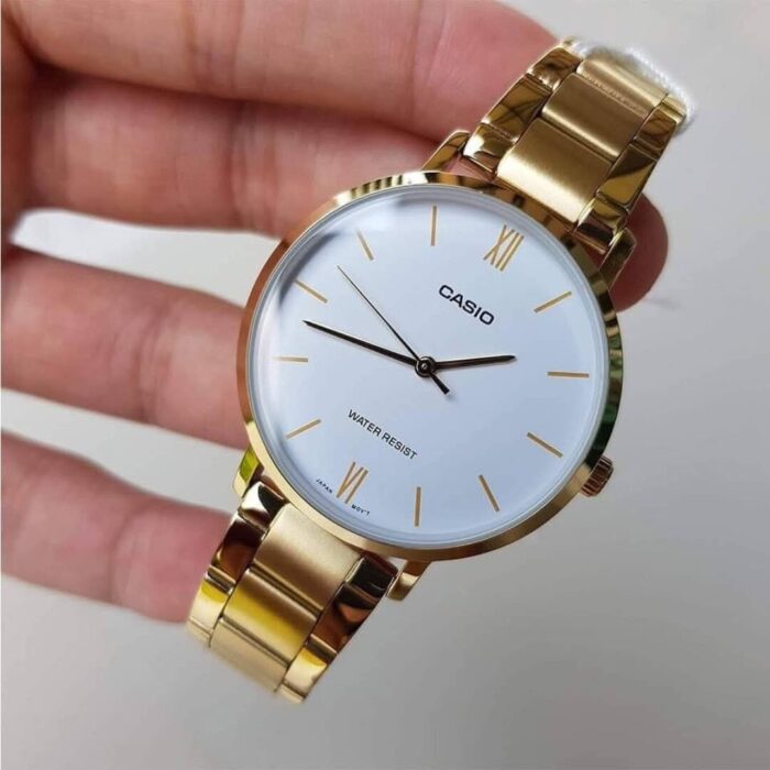 Casio Femme Montre Analogique LTP-VT01G-7B Élégance Dorée Design Raffiné LTP-VT01G-7B https://aiguilledeluxe.com original Algerie DZ