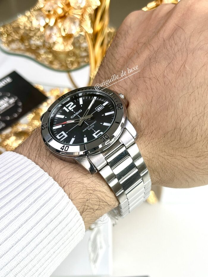 Casio Homme Analogique MTP-VD01D-1B Élégance Sportive Robustesse MTP-VD01D-1B https://aiguilledeluxe.com original Algerie DZ