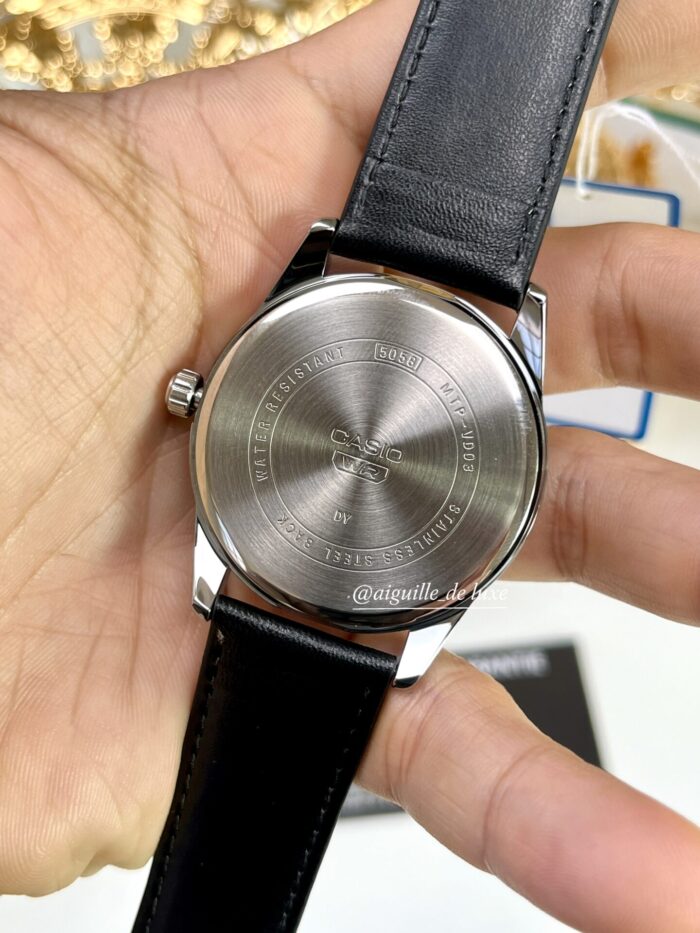 Casio Homme Montre Analogique MTP-VD03L-1A Élégance et Simplicité MTP-VD03L-1A https://aiguilledeluxe.com original Algerie DZ
