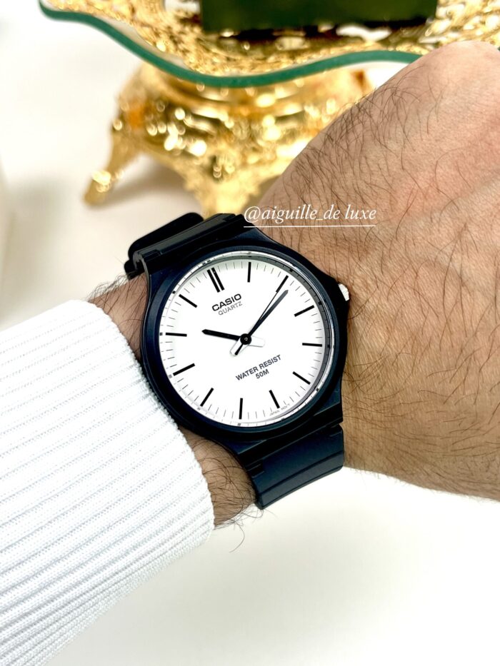 Casio Homme Montre Analogique MW-240-7E Simplicité et Fonctionnalité MW-240-7E https://aiguilledeluxe.com original Algerie DZ