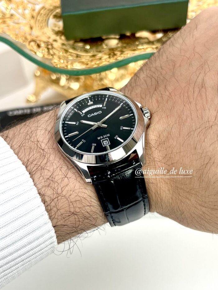 Casio Homme MTP-1370L-1A Élégante Cuir Noir Date et Jour MTP-1370L-1A https://aiguilledeluxe.com original Algerie DZ