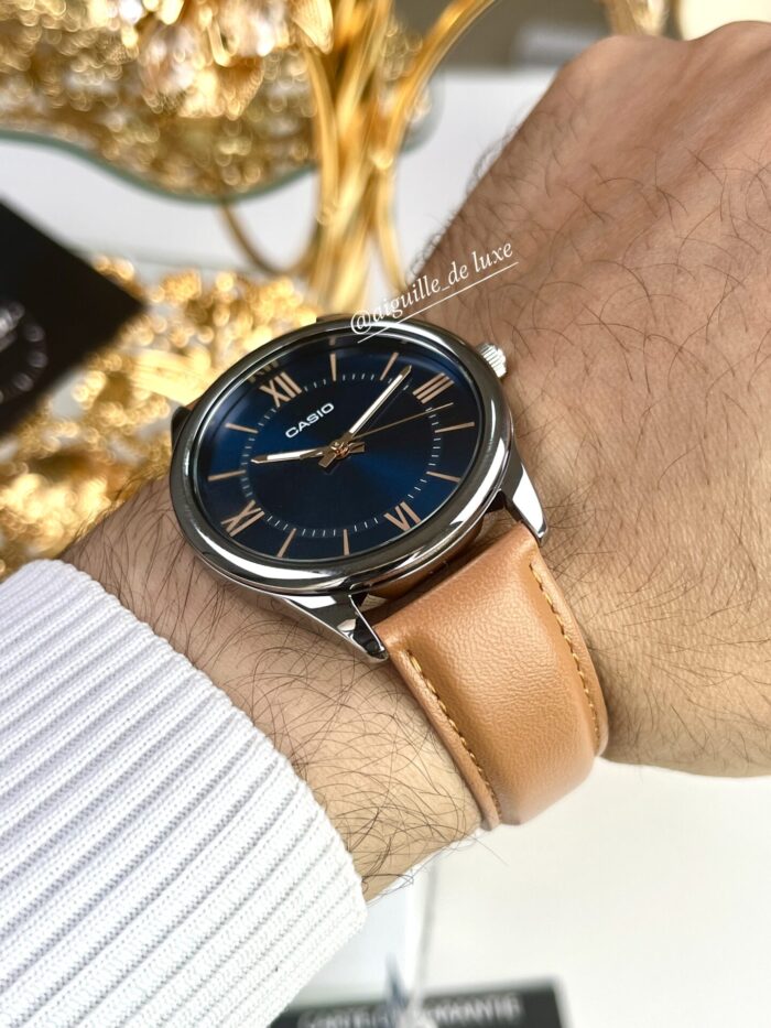 Casio Homme MTP-V005L-2B5 Classique Cadran Bleu Bracelet Cuir Marron MTP-V005L-2B5 https://aiguilledeluxe.com original Algerie DZ