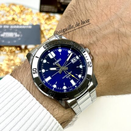 Casio Homme MTP-VD01D-2E Elégante Sportive Cadran Bleu Bracelet en Acier MTP-VD01D-2E https://aiguilledeluxe.com original Algerie DZ