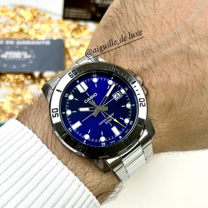 Casio Homme MTP-VD01D-2E Elégante Sportive Cadran Bleu Bracelet en Acier MTP-VD01D-2E https://aiguilledeluxe.com original Algerie DZ