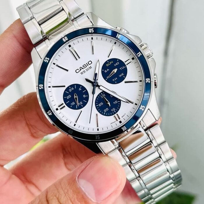 Casio  Homme MTP-1374D-7A2 Chronographe Bleu Acier Cadran Blanc MTP-1374D-7A2 https://aiguilledeluxe.com original Algerie DZ