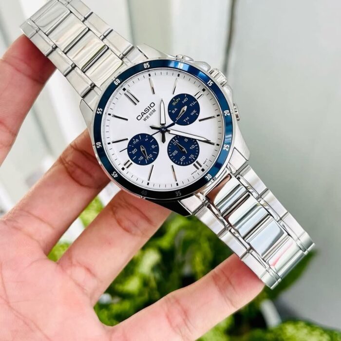 Casio  Homme MTP-1374D-7A2 Chronographe Bleu Acier Cadran Blanc MTP-1374D-7A2 https://aiguilledeluxe.com original Algerie DZ