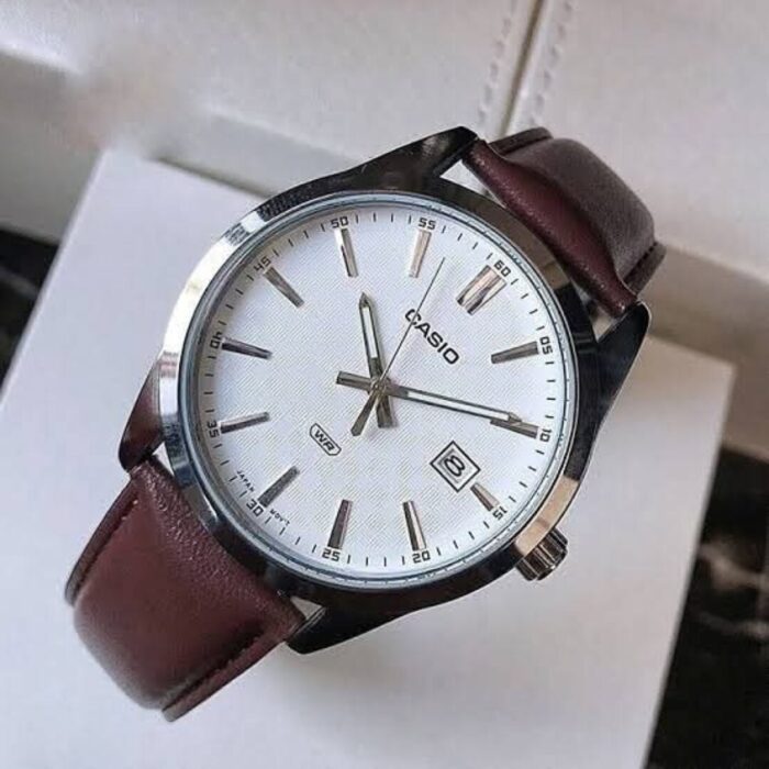 Casio Homme MTP-VD03L-7A Classique Cadran Blanc Bracelet Cuir MTP-VD03L-7A https://aiguilledeluxe.com original Algerie DZ