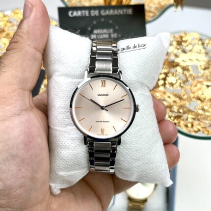 Casio Femme LTP-VT01D-4B Simplicité Elégance Cadran Rose LTP-VT01D-4B https://aiguilledeluxe.com original Algerie DZ