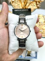 Casio Femme LTP-VT01D-4B Simplicité Elégance Cadran Rose LTP-VT01D-4B https://aiguilledeluxe.com original Algerie DZ