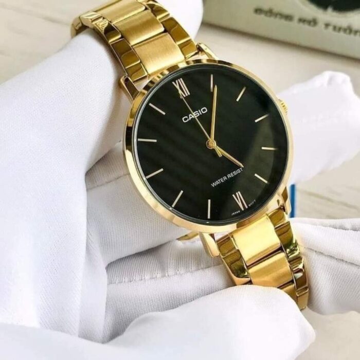 Casio Femme LTP-VT01G-1B Classe Cadran Noir Bracelet Inoxydable doré LTP-VT01G-1B https://aiguilledeluxe.com original Algerie DZ