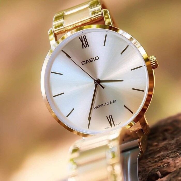 Casio Femme LTP-VT01G-9B Distinctive Cadran Doré Acier Inoxydable LTP-VT01G-9B https://aiguilledeluxe.com original Algerie DZ