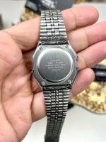 Casio Unisexe A159WA-N1 Vintage Digitale Acier Inoxydable A159WA-N1 https://aiguilledeluxe.com original Algerie DZ