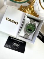 Casio Homme AMW-880D-3A Elégant Cadran Vert Analogique Digitale Acier Inoxydable Autonomie 10 Ans AMW-880D-3A https://aiguilledeluxe.com original Algerie DZ