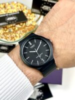 Casio Homme Analogique MW-240-1E Classique Bracelet Résine Étanchéité 50M MW-240-1E https://aiguilledeluxe.com original Algerie DZ