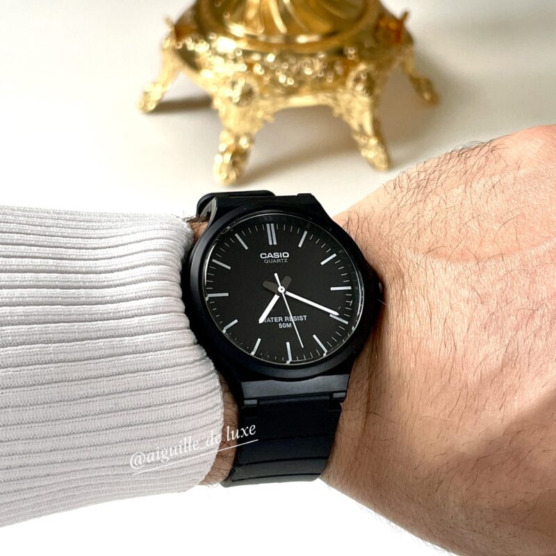 Casio Homme Analogique MW-240-1E Classique Bracelet Résine Étanchéité 50M MW-240-1E https://aiguilledeluxe.com original Algerie DZ