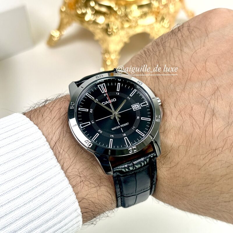 Casio Homme MTP-V004L-1C Élégante Cuir Noir Analogique avec Dateur MTP-V004L-1C https://aiguilledeluxe.com original Algerie DZ