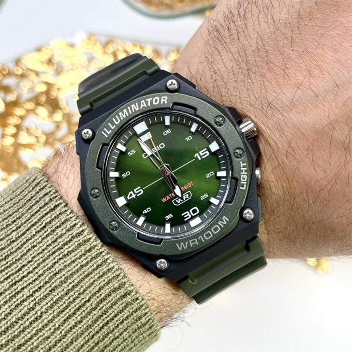 Casio Homme MW-620H-3A Robuste Résine Cadran Vert Étanche 100M MW-620H-3A https://aiguilledeluxe.com original Algerie DZ