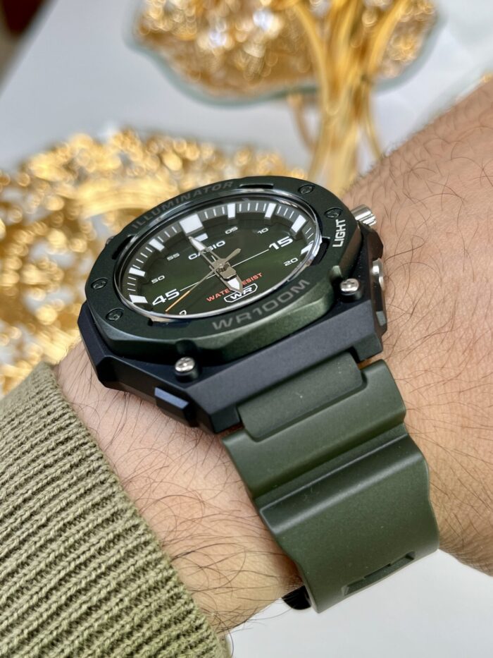 Casio Homme MW-620H-3A Robuste Résine Cadran Vert Étanche 100M MW-620H-3A https://aiguilledeluxe.com original Algerie DZ