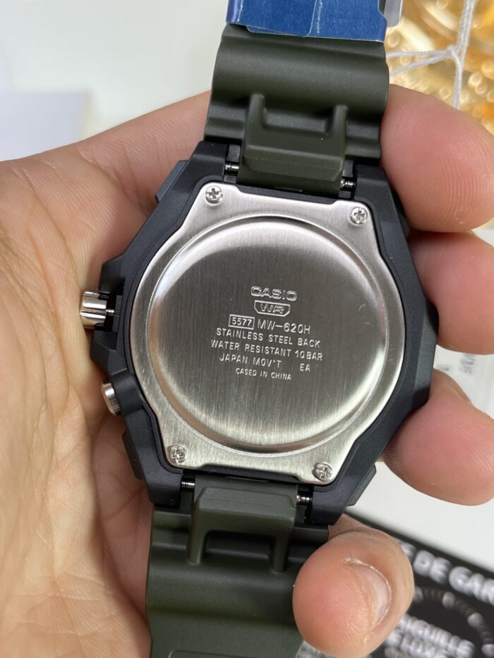Casio Homme MW-620H-3A Robuste Résine Cadran Vert Étanche 100M MW-620H-3A https://aiguilledeluxe.com original Algerie DZ