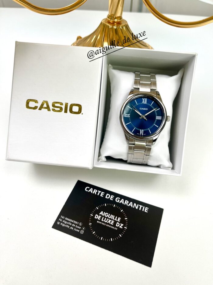 Casio Homme MTP‑V004D‑2B Élégante Robuste Cadran Bleu en Acier MTP-V004D-2B https://aiguilledeluxe.com original Algerie DZ