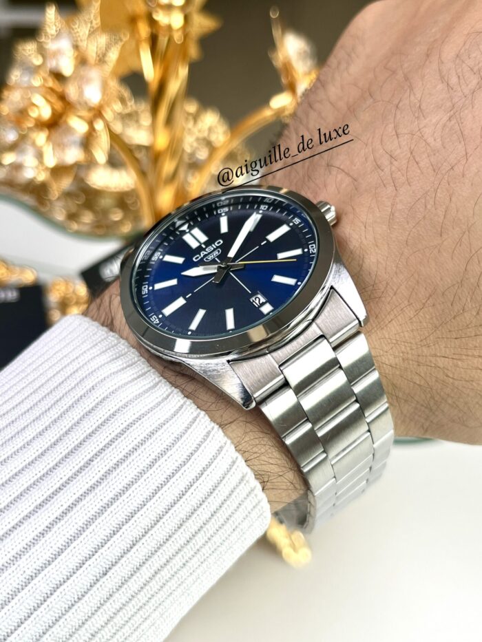 Casio Homme MTP-VD02D-2E Élégante Acier Inoxydable Cadran Bleu MTP-VD02D-2E https://aiguilledeluxe.com original Algerie DZ