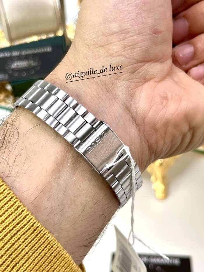 Casio Unisexe AQ-230A-3A Vintage Bimode Cadran Vert Émeraude Bracelet Acier AQ-230A-3A https://aiguilledeluxe.com original Algerie DZ