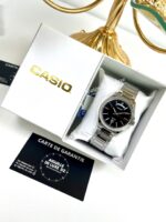 Casio Homme MTP-1370D-1A2 Classique Acier Inoxydable Cadran Noir Affichage Jour/Date MTP-1370d-1A2 https://aiguilledeluxe.com original Algerie DZ
