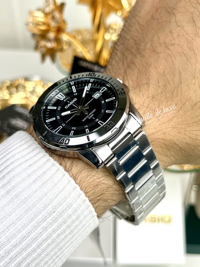 Casio MTP-VD01D-1C Homme  Sportif Acier Inoxydable Cadran Noir Dateur MTP-VD01D-1C https://aiguilledeluxe.com original Algerie DZ