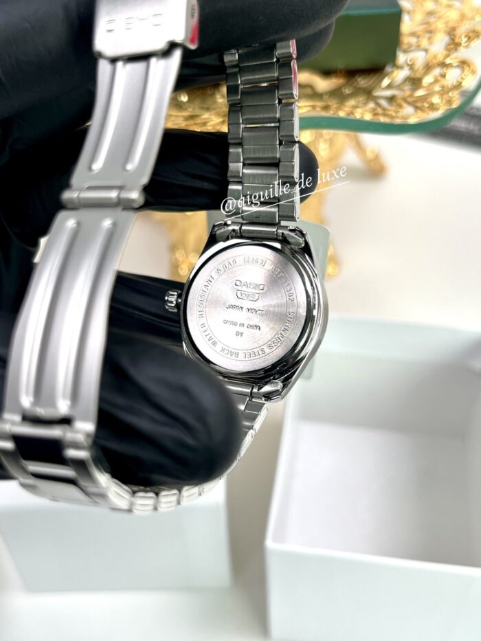 Casio Femme LTP-1302D-4A2 Élégante Acier Inoxydable  Cadran Beige LTP-1302D-4A2 https://aiguilledeluxe.com original Algerie DZ