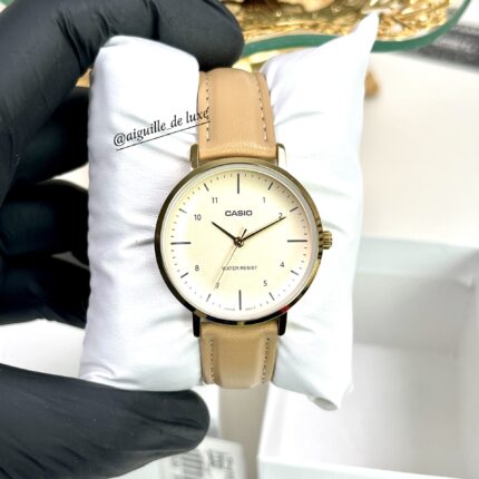 Casio Femme LTP-VT03GL-4B Montre Élégante Cadran Rose Pâle Nacré LTP-VT03GL-4B https://aiguilledeluxe.com original Algerie DZ
