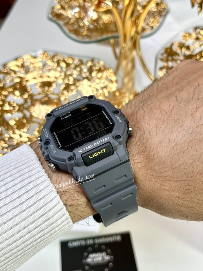 Casio Homme AE-1600H-8B Digitale Résistante Grand Écran Sombre Autonomie de 10 Ans AE-1600H-8B https://aiguilledeluxe.com original Algerie DZ