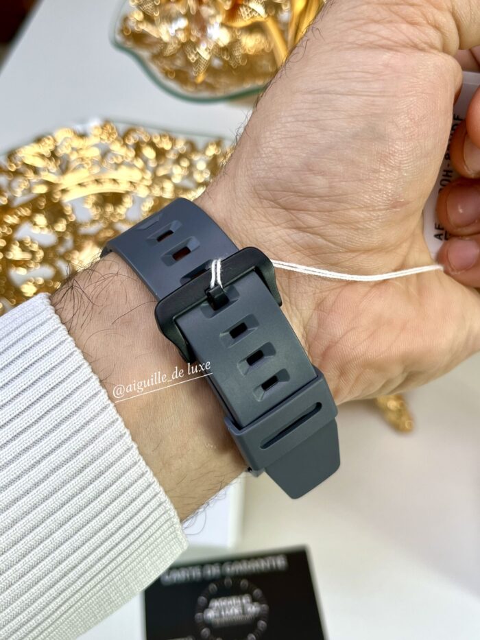 Casio Homme AE-1600H-8B Digitale Résistante Grand Écran Sombre Autonomie de 10 Ans AE-1600H-8B https://aiguilledeluxe.com original Algerie DZ