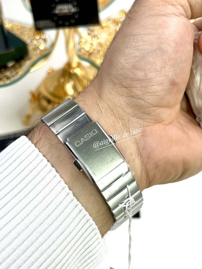Casio Homme MTP-E735D-7AV  Acier Inoxydable  Noir  Affichage Jour/Date MTP-E735D-1A https://aiguilledeluxe.com original Algerie DZ