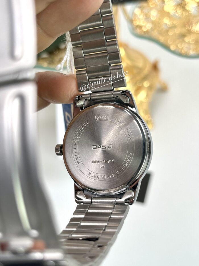 Casio Homme MTP-V002D-1B3  Classique Acier Inoxydable Cadran Noir Affichage Date MTP-V002D-1B3 https://aiguilledeluxe.com original Algerie DZ