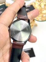 Casio Homme MTP-V005L-7B5 Classique Cadran Argenté Bracelet Cuir Marron MTP-V005L-7B5 https://aiguilledeluxe.com original Algerie DZ