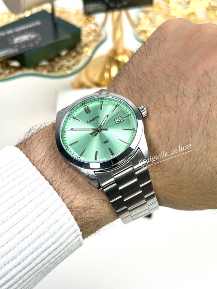 Casio Homme MTP-VD03D-3A2 Montre Acier Inoxydable Cadran Vert Affichage Date MTP-VD03D-3A2 https://aiguilledeluxe.com original Algerie DZ