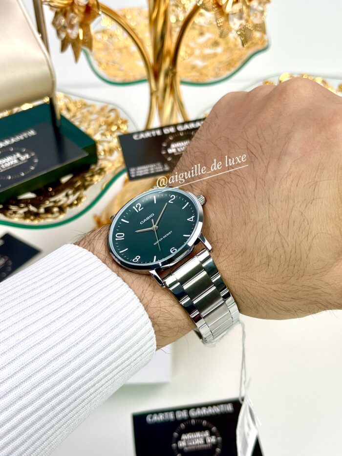 Casio Homme MTP-VT03D-3B Acier Inoxydable Sobriété Cadran Vert MTP-VT03D-3B https://aiguilledeluxe.com original Algerie DZ