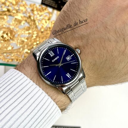 Casio Homme MTP-V002D-2B3 Classique Style Cadran bleu Foncé Dateur MTP-V002D-2B3 https://aiguilledeluxe.com original Algerie DZ
