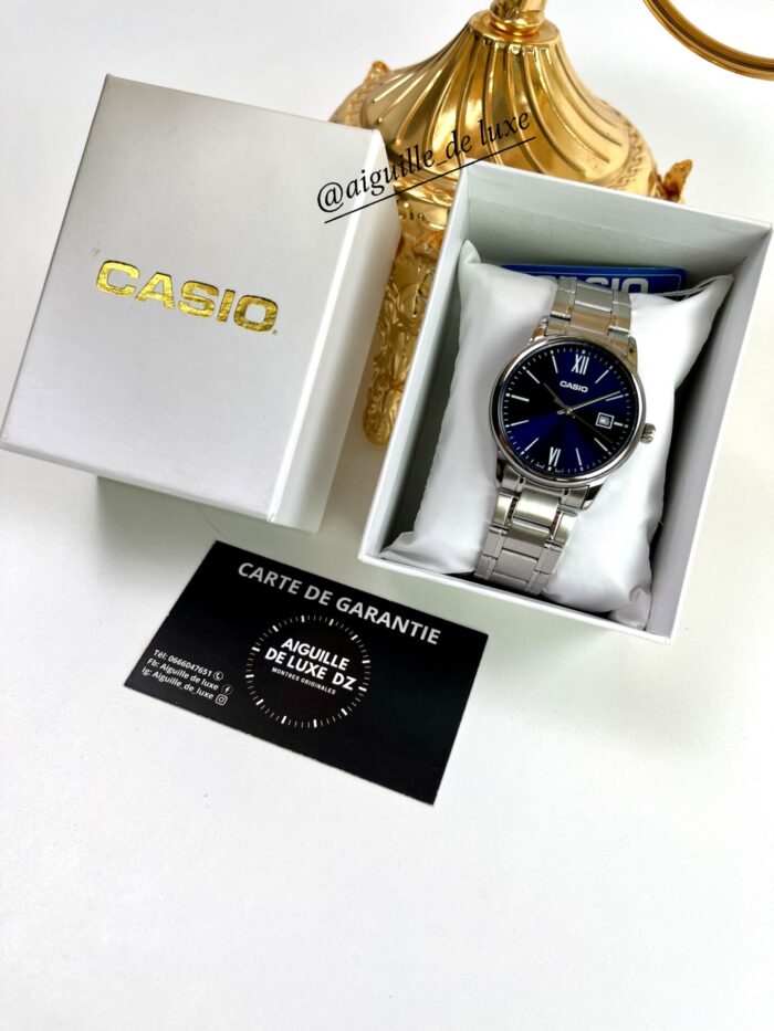 Casio Homme MTP-V002D-2B3 Classique Style Cadran bleu Foncé Dateur MTP-V002D-2B3 https://aiguilledeluxe.com original Algerie DZ