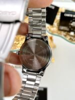 Casio Homme MTP-V002D-2B3 Classique Style Cadran bleu Foncé Dateur MTP-V002D-2B3 https://aiguilledeluxe.com original Algerie DZ Casio Homme MTP-V002D-2B3 Classique Style Cadran bleu Foncé Dateur MTP-V002D-2B3 https://aiguilledeluxe.com original Algerie DZ