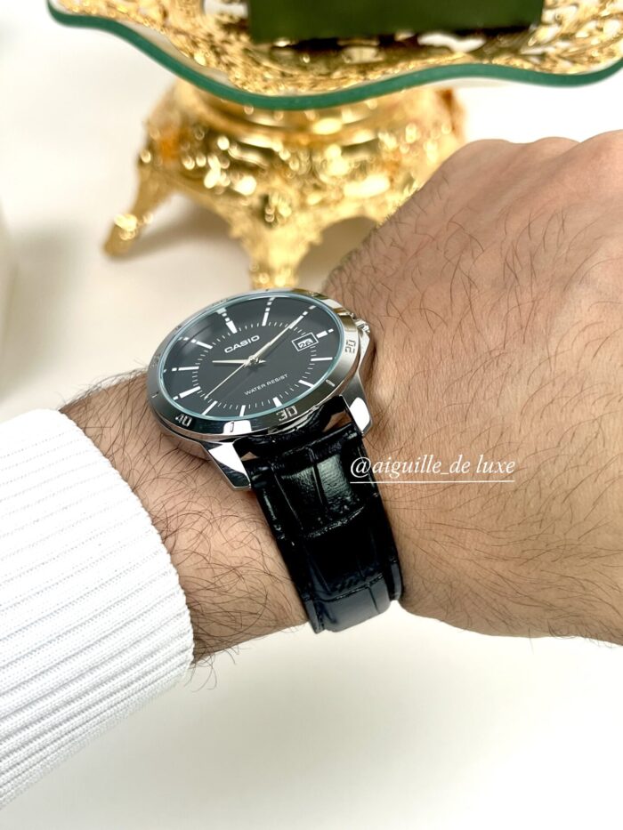 Casio Homme MTP-V004L-1A Élégante Cuir Noir Analogique avec Dateur MTP-V004L-1CA https://aiguilledeluxe.com original Algerie DZ