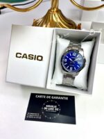 Casio Homme MTP‑V004D‑2B Élégante Robuste Cadran Bleu en Acier MTP-V004D-2B https://aiguilledeluxe.com original Algerie DZ Casio Homme MTP‑V004D‑2B Élégante Robuste Cadran Bleu en Acier MTP-V004D-2B https://aiguilledeluxe.com original Algerie DZ