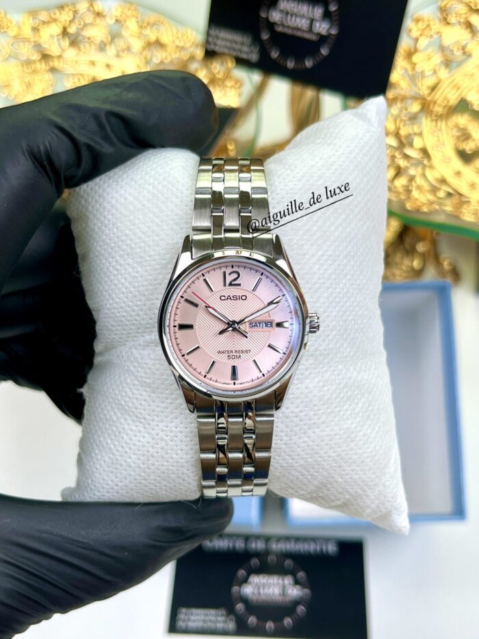 Casio Femme LTP-V005D-4B2 Élégance Acier Rose, Silhouette Slim LTP-V005D-4A2 https://aiguilledeluxe.com original Algerie DZ