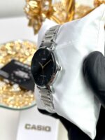 Casio Femme LTP‑VT01D‑1B Montre Discrète et Raffinée au Design Sobre LTP-VT01D-1B https://aiguilledeluxe.com original Algerie DZ Casio Femme LTP‑VT01D‑1B Montre Discrète et Raffinée au Design Sobre LTP-VT01D-1B https://aiguilledeluxe.com original Algerie DZ