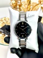 Casio Femme LTP‑VT01D‑1B Montre Discrète et Raffinée au Design Sobre LTP-VT01D-1B https://aiguilledeluxe.com original Algerie DZ Casio Femme LTP‑VT01D‑1B Montre Discrète et Raffinée au Design Sobre LTP-VT01D-1B https://aiguilledeluxe.com original Algerie DZ